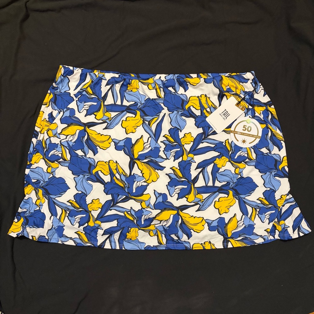 Tail White Label Skort NWT